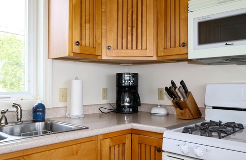 Surry Cottage | Idle Hour - Dramatic Direct Oceanfront, 2 bed 2 bath