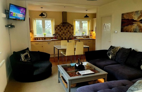 Tirabad Apartment | Idyllic 2 Bedroom Self-Contained Upside Down Annexe in Mid Wales UK