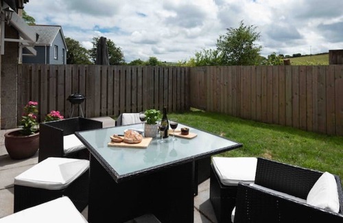 Withiel House | Idyllic 3 bedroom property with private patio and enclosed garden