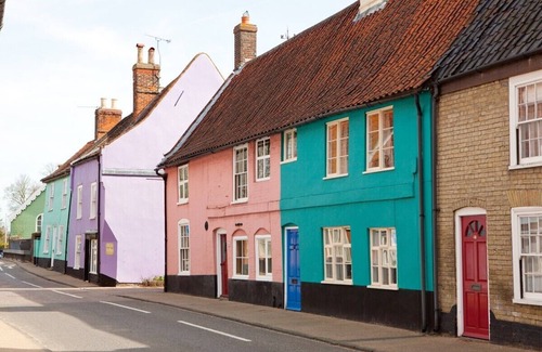 Halesworth House | Idyllic countryside retreat for a family, with games room