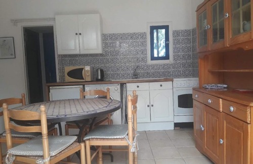 Canet-en-Roussillon Cottage | Idyllic Gite On Chateau Wine Estate