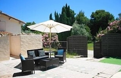 Canet-en-Roussillon Cottage | Idyllic Gite On Chateau Wine Estate