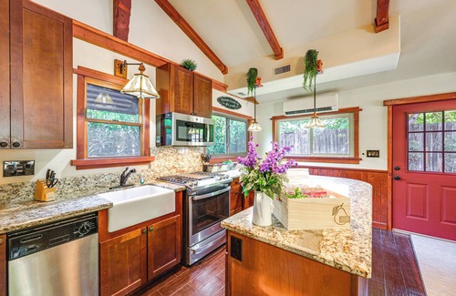 Sequoia National Forest House | Idyllic Home in Kernville w/Private Beach Access