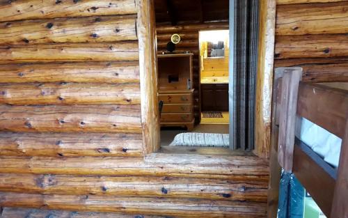 Tomahawk House | Idyllic Log Cabin Steps from Somo Lake near Tomahawk, Wisconsin