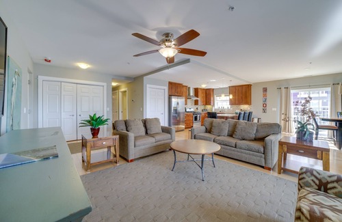 New Buffalo Condo | Idyllic New Buffalo Condo: Walk to Beach & Shops!