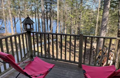 Waldoboro Cabin | Idyllic Post & Beam Cottage On Quiet Fresh Water Lake