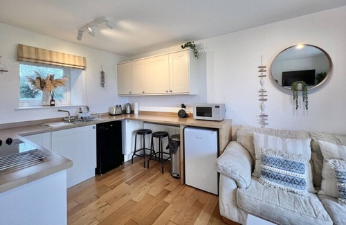 East Prawle Apartment | Idyllic rural retreat with one bedroom and parking