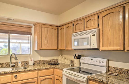 Foothills House | Idyllic Yuma Home w/ Mtn Views - Near Golfing