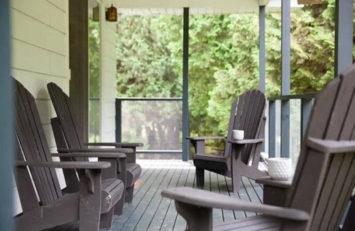 Ashfield-Colborne-Wawanosh Cottage | Idylwild Riverfront Cottage - Moments from Lake Huron