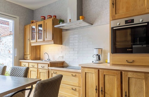 Ieper House | Ieper Retreat: Spacious 3-BR Home Near City Center