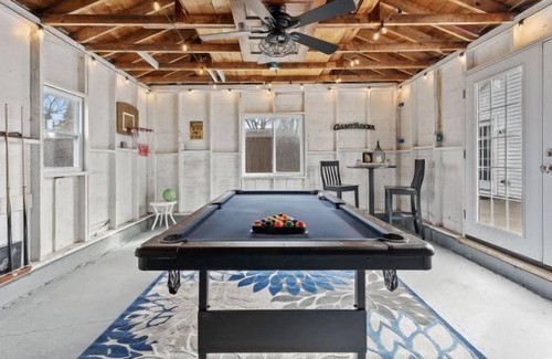Huron Apartment | If Lake Erie is calling you!.........