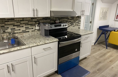 Park Hill Apartment | IF you come this far, perhaps you'll come a little further...NORTH!