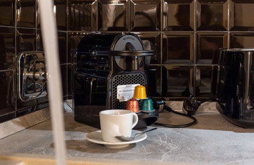 Navona Apartment | iFlat | Campo de Fiori's Comfy Gem