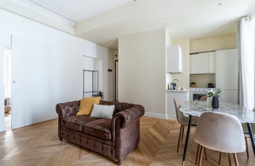 Repubblica Apartment | iFlat | Stylish & Cozy apt in the Heart of Monti