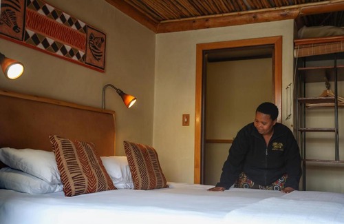 Cape Town City Centre Cabin | iKhaya Lodge