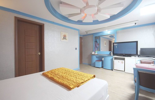 Yonggon Hotel | Iksan N Parktel