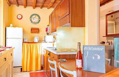 Lucca Historical Center Apartment | Il Balconcino Del Borgo