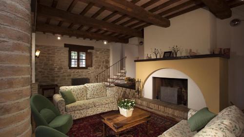 Rocca Sant'Angelo Villa | IL BORGO 16, Emma Villas