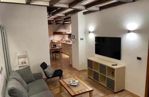 Castagneto Carducci Apartment | Il granaio