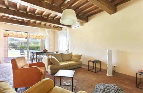 Cascine-La Croce Villa | Il Grappolo by Salogi Villas