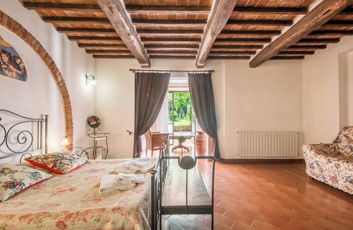 Santarello Other | 'Il Greppo - Appartamento Greppino' with Shared Pool, Wi-Fi and Air Conditioning
