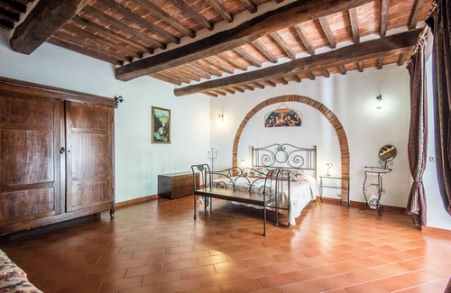 Santarello Other | 'Il Greppo - Appartamento Greppino' with Shared Pool, Wi-Fi and Air Conditioning
