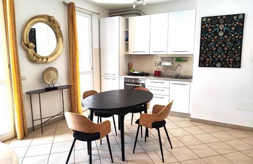 Prato Apartment | Il Melograno Apartment (Centro Storico Prato)