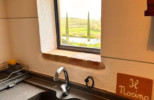 Ferretto House | Il Noce Peaceful Tuscan Haven with Pool and Views