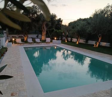 L'Assunta Villa | Il Vecchio Carrubo - Villa con piscina a sfioro