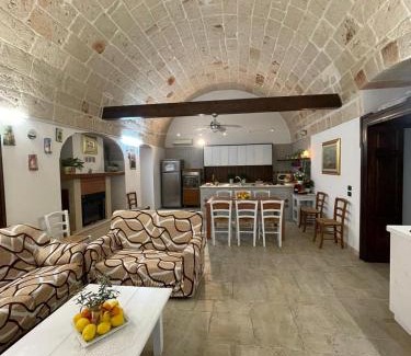 L'Assunta Villa | Il Vecchio Carrubo - Villa con piscina a sfioro