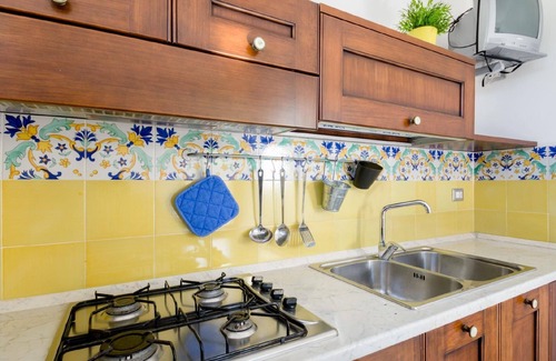 Ceraso House | Il Vicolo - Two-room apartment in the centre of Ceraso with kitchen and patio, up to 3 people