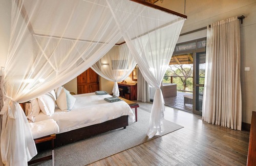 Victoria Falls Hotel | Ilala Lodge Hotel