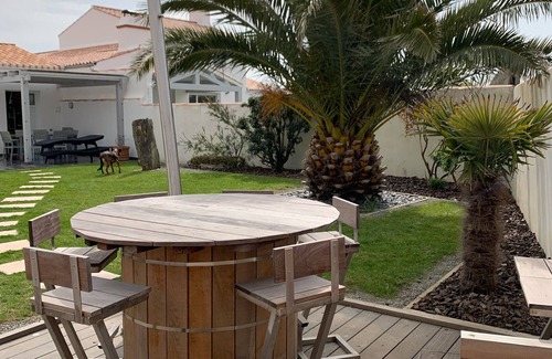 L'Epine House | Ile de Noirmoutier house comfortable, enclosed garden near the sea and harbor