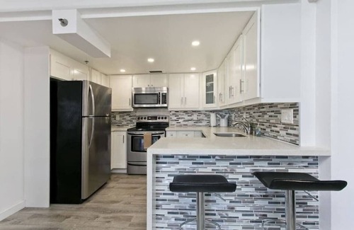 Waikiki Condo | Ilikai Sands Symphony (2 Units)