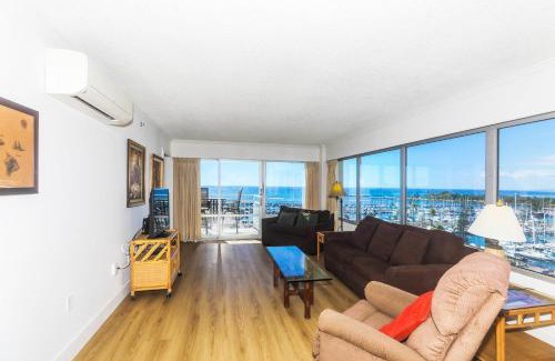 Waikiki Apartment | Ilikai Tower 943 Condo - Walk to the Beach, Shops & Restaurants!