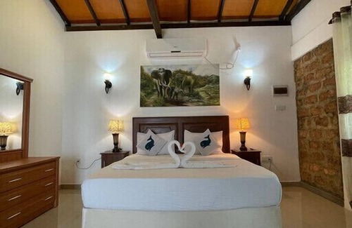 Ahangama Hotel | Illamperuma village hotel deluxe