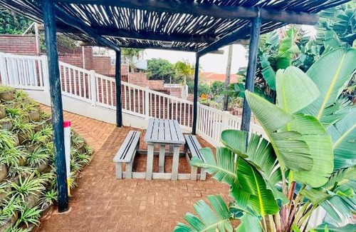 Illovo Beach Apartment | Illovo Beach View Apartment at Illovo Views