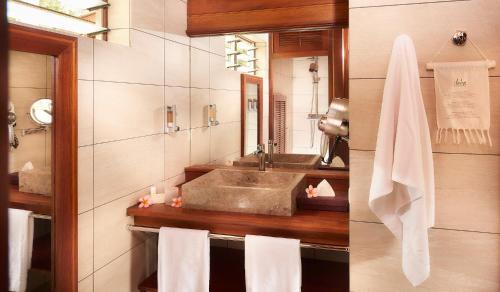 Saint-Leu Hotel | Iloha Seaview Hotel