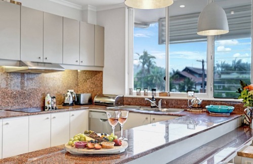 Palm Beach House | Iluka Palm Cove Penthouse