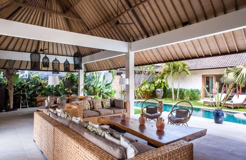 Seminyak Villa | Imagine Your Family Renting a Luxury Holiday Villa Close to Seminyak’s Main Attractions