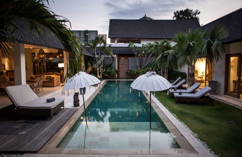 Seminyak Villa | Imagine Your Family Renting a Luxury Holiday Villa Close to Seminyak’s Main Attractions