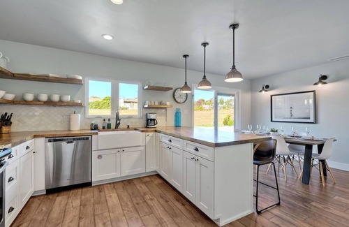 Loma Alta House | Immaculate 3 BDR in Oceanside – Private Pool & Spa