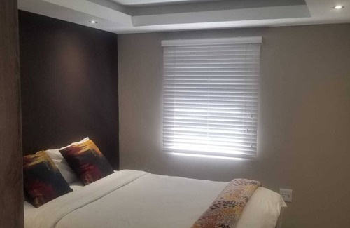 Bloubergstrand House | IMMACULATE 3 BED HOUSE WITH TRANQUILITY. 5 MINUTES TO THE BEACH.
