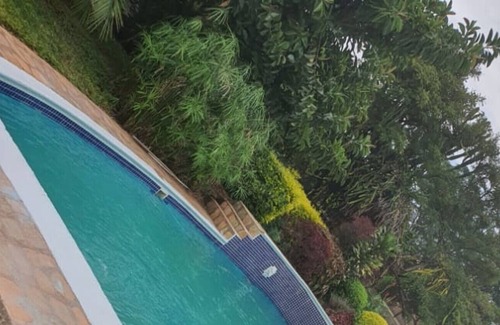 Bulawayo Apartment | Immaculate 3 bedroomed guesthouse in Ilanda - 2041