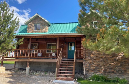 Fish Haven Cabin | Immaculate cabin with a fantastic view, rent for the entire summer