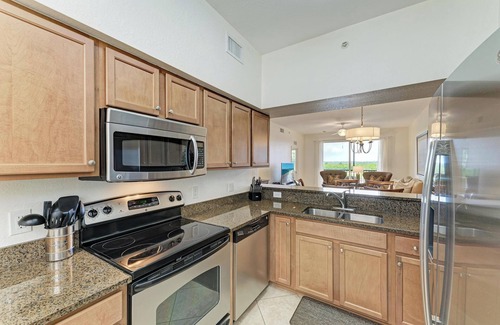Bradenton Condo | Immaculate Condo/Exceptional Golf/Pickle Ball/Tennis Community