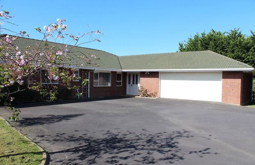 Whitford House | Immaculate Family Stunner with Mountain Views