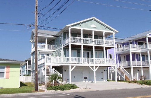 Kure Beach House | Immaculate Luxury Ocean View 6BR 4.5BA House with Pool and Elevator