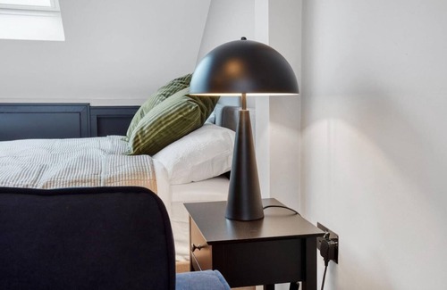 Grove Green Apartment | Immaculate Luxury Studio in London