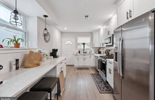 South Philadelphia House | Immaculate, Modern 3 Bedroom 2 Bath Full HousenMins away from Stadiums